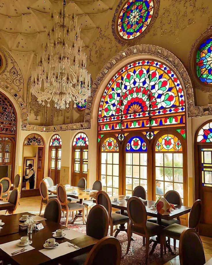 طراحی و بازسازی رستوران سنتی در سرخرود مازندران